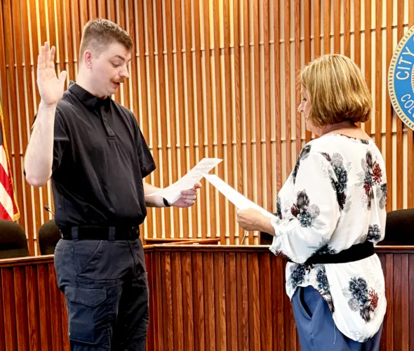 Salem Police Department officers sworn in
